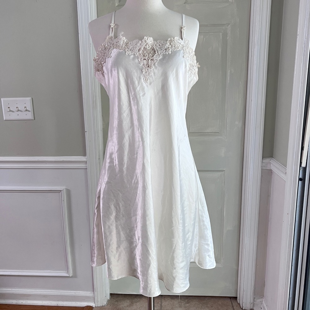Cato Nightgown Large Womens Lace Pearl Sequin Satin Chemise Cream Bridal Sleep
